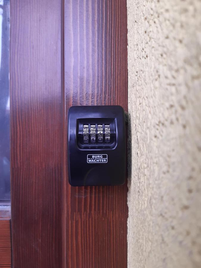 Ady Apartman Tata Esterno foto