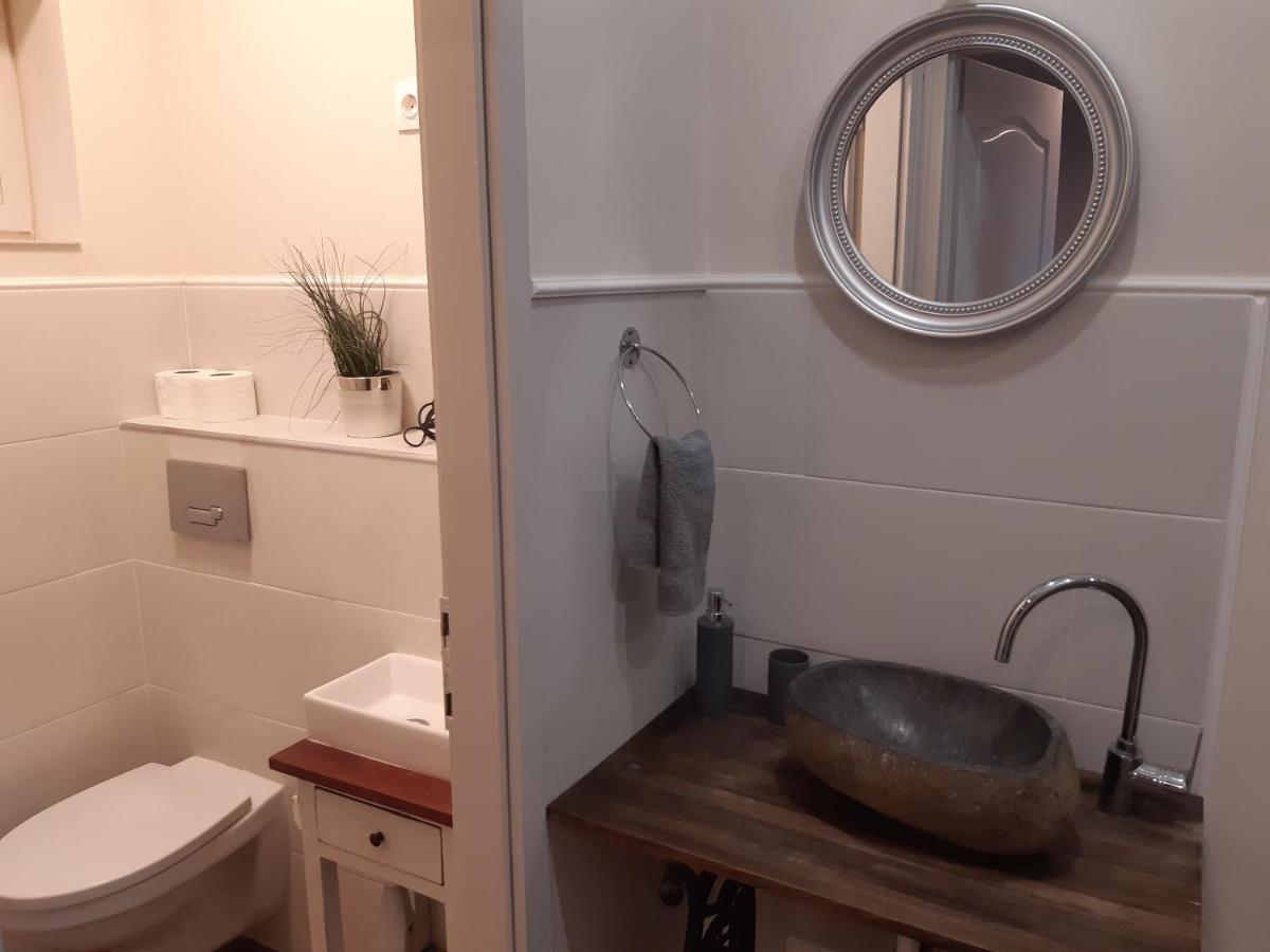 Ady Apartman Tata Esterno foto